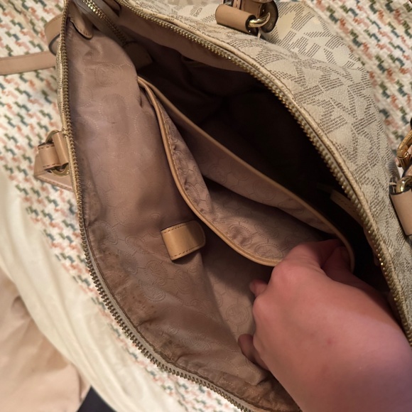 Michael Kors - Picture 3 of 6